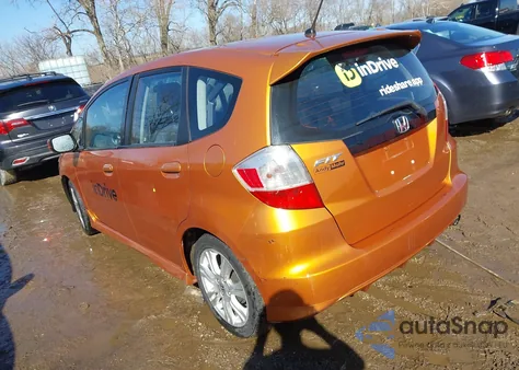 2011 Honda Fit Sport из США, поврежденный, VIN JHMGE8H56BC014225